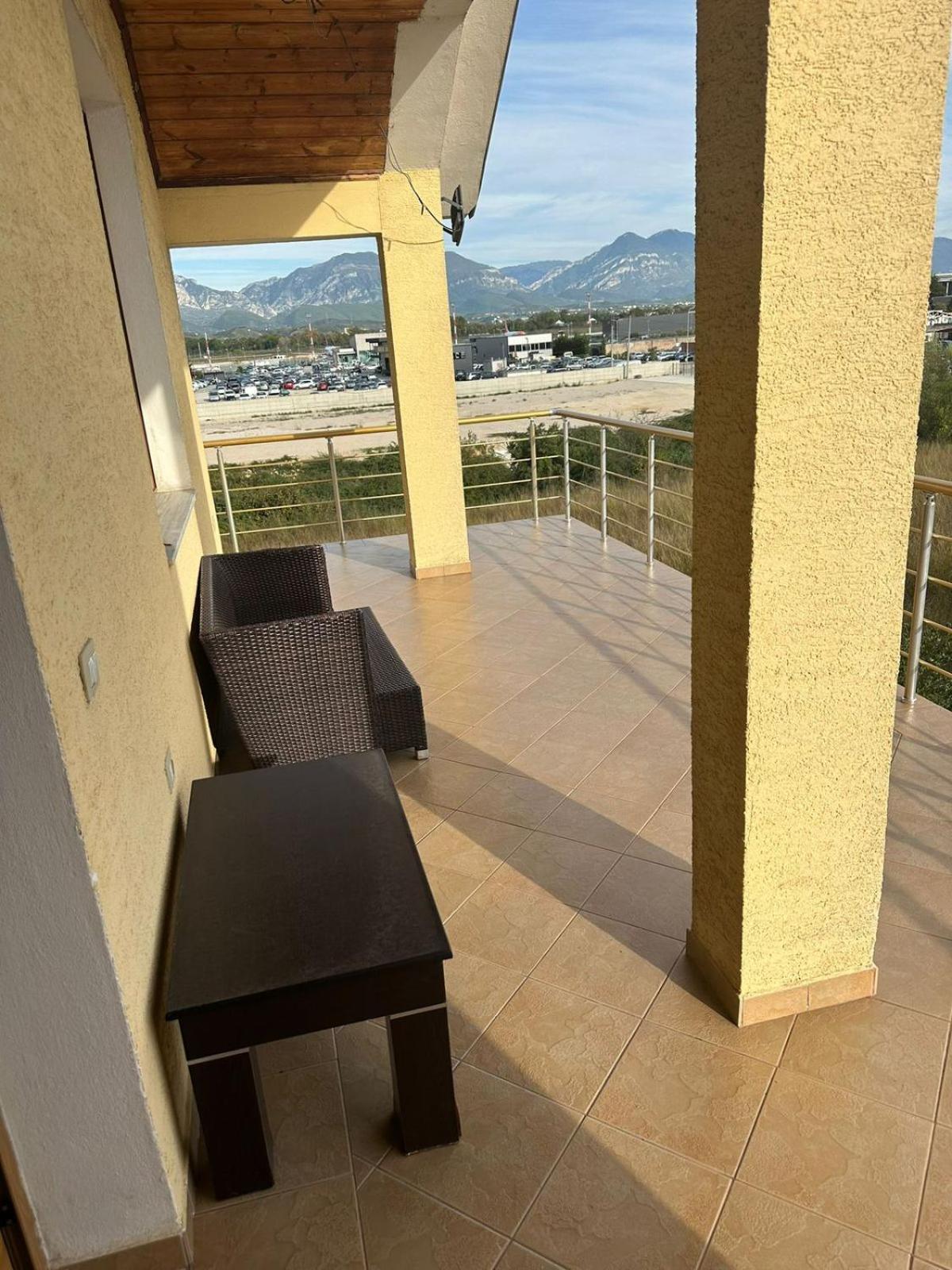 Karaj Apartamento