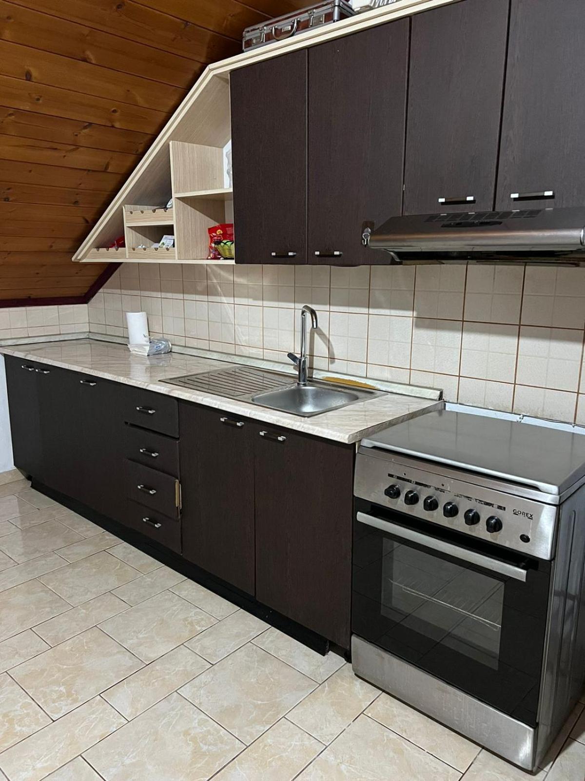 Karaj Apartamento